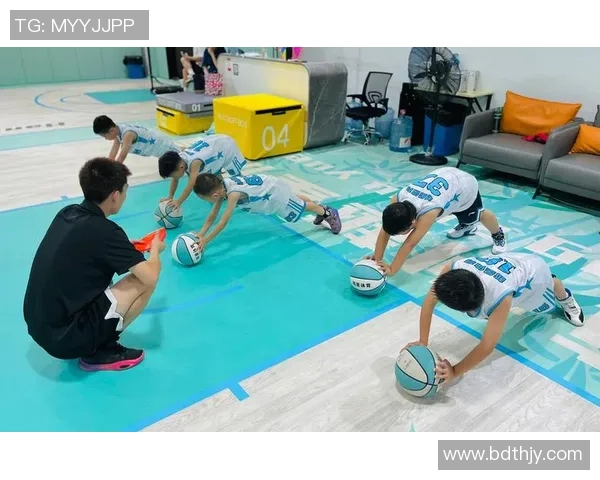 以篮球为纽带探索团队合作与个人成长的无限可能